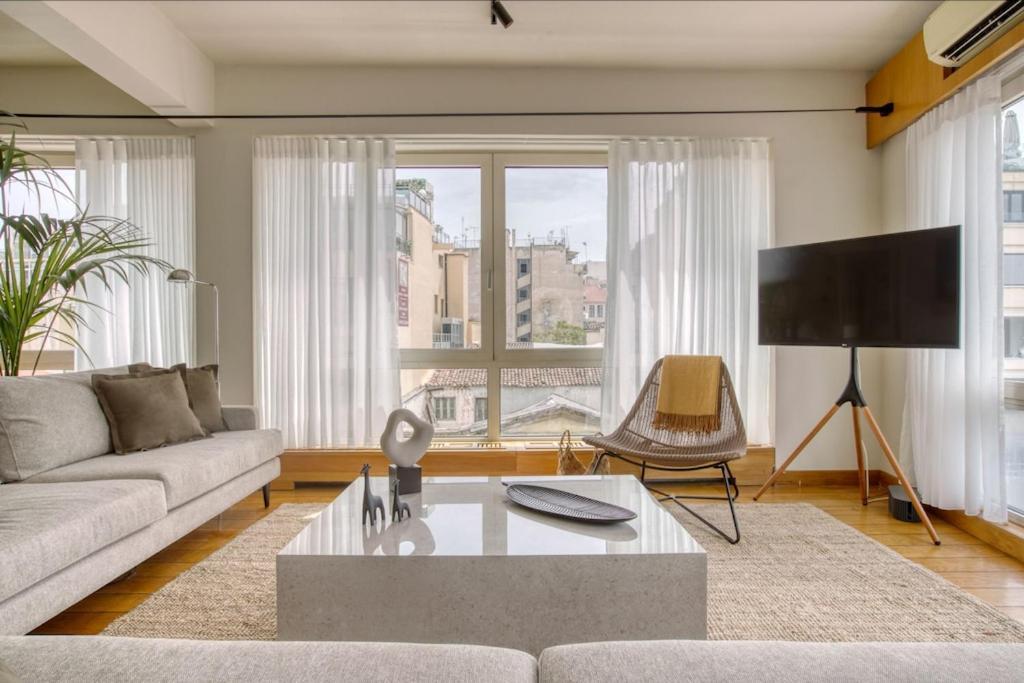 Sunny Luxury Loft,Stunning Acropolis View, Jacuzzi Daire Atina Dış mekan fotoğraf